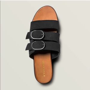 VOLCOM Buckle up Buttercup Suede Slide Sandal / BLACK / SZ: 8W
